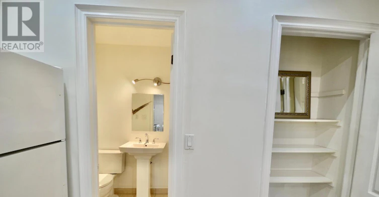 B-312 Rustic Road, Toronto, ON, M6L 1W5 - 12