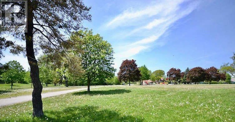 B-312 Rustic Road, Toronto, ON, M6L 1W5 - 20