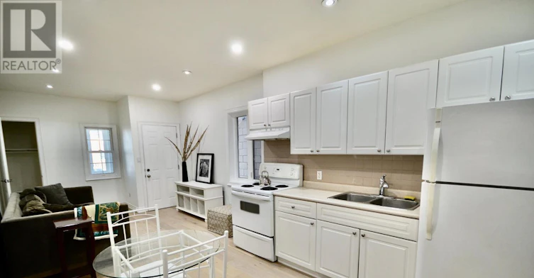 B-312 Rustic Road, Toronto, ON, M6L 1W5 - 16