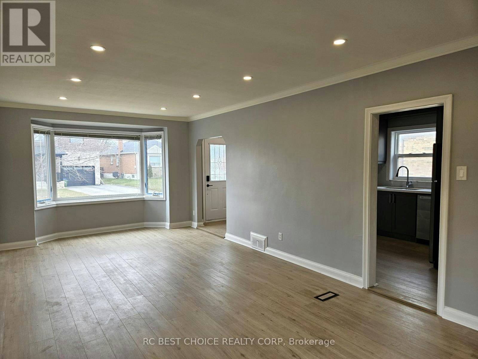 MAIN-45 Mayall Avenue, Toronto, ON, M3L 1E7 - 11