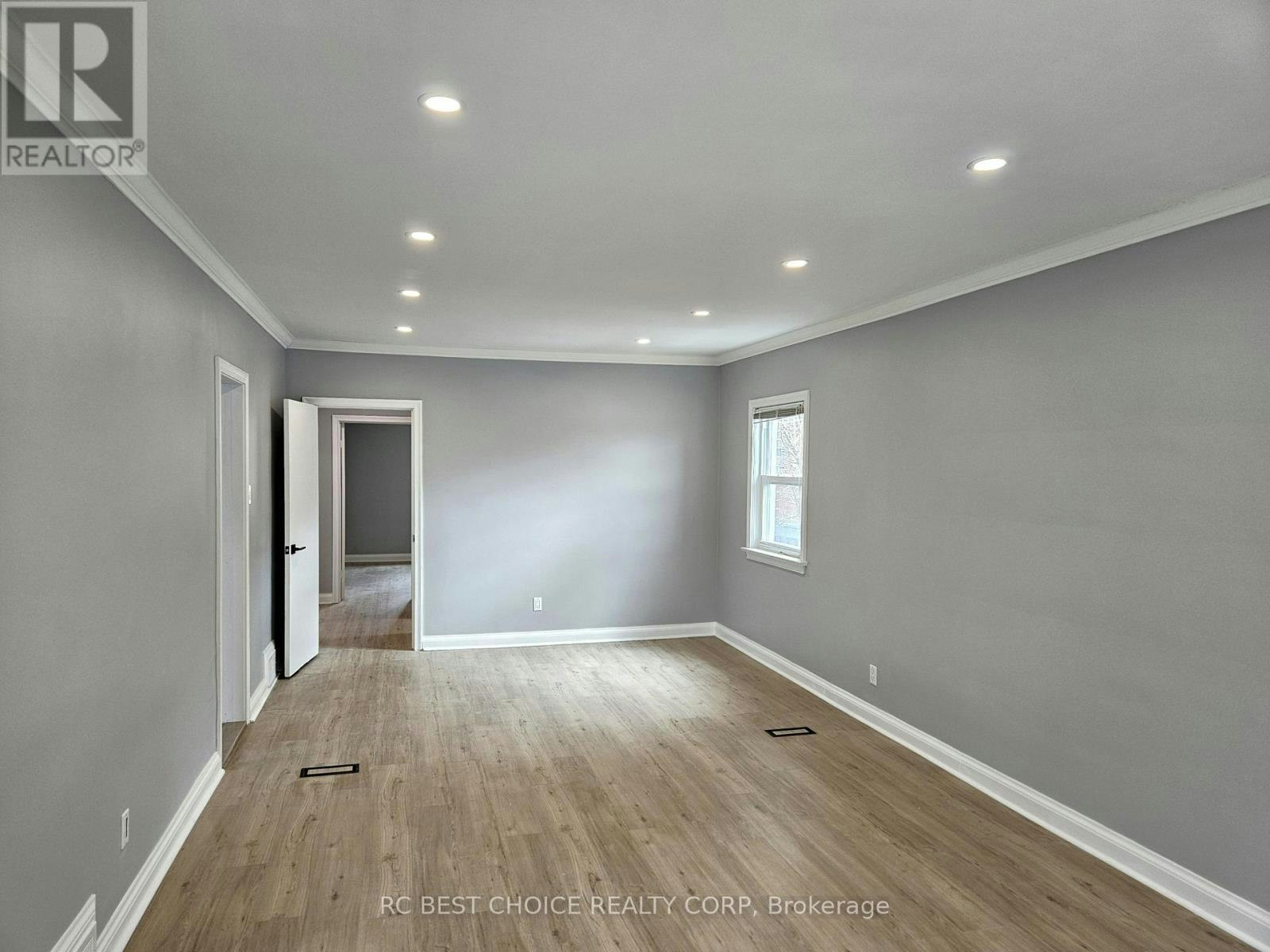 MAIN-45 Mayall Avenue, Toronto, ON, M3L 1E7 - 9