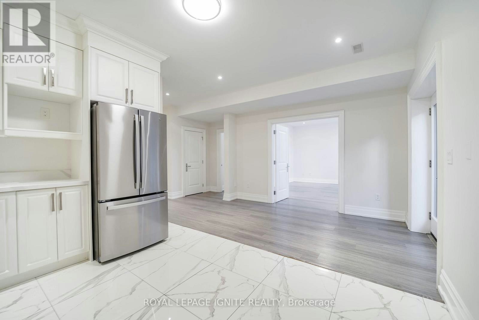BSMT-300 Cornelius Parkway E, Toronto, ON, M3K 1T8 - 3