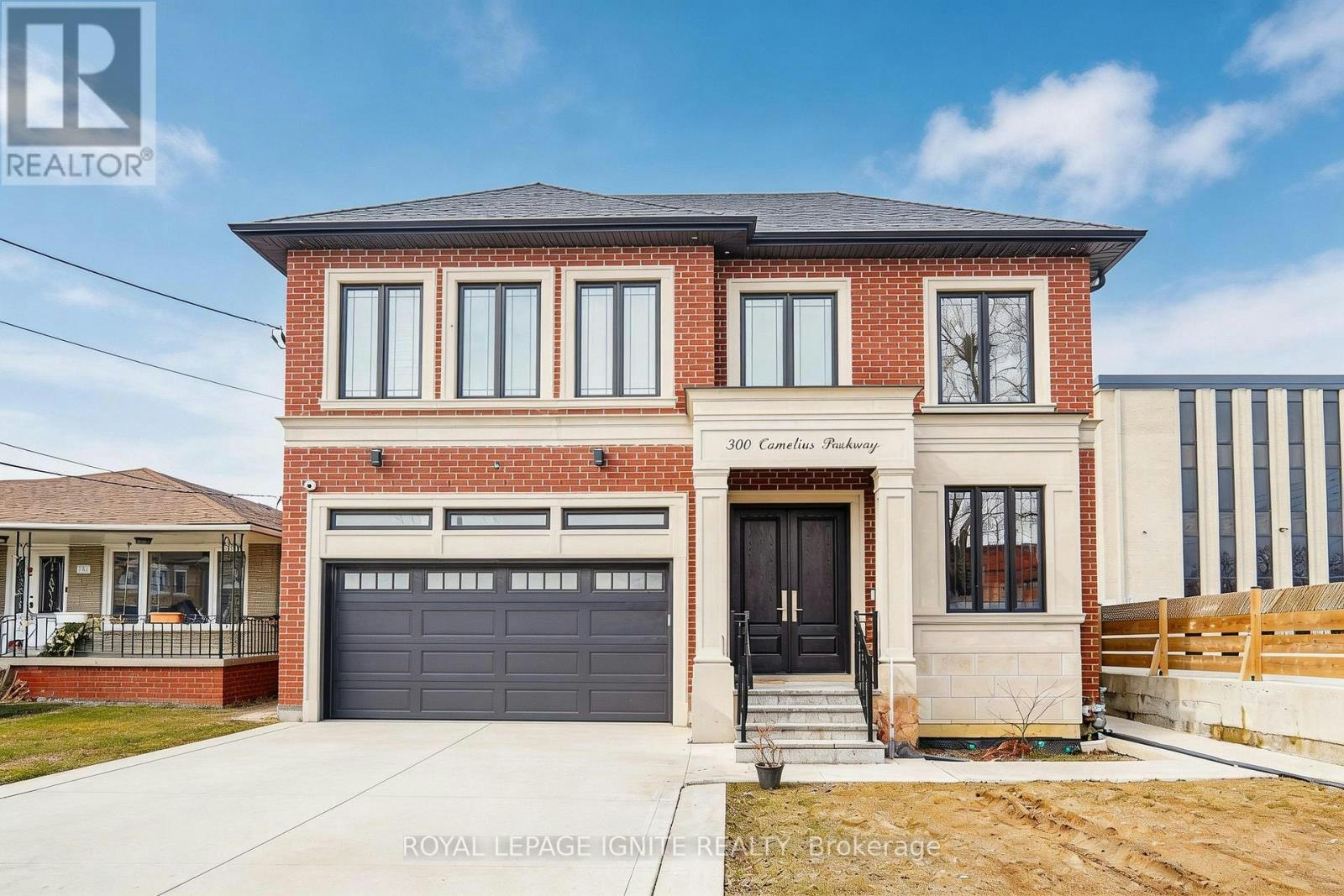 BSMT-300 Cornelius Parkway E, Toronto, ON, M3K 1T8