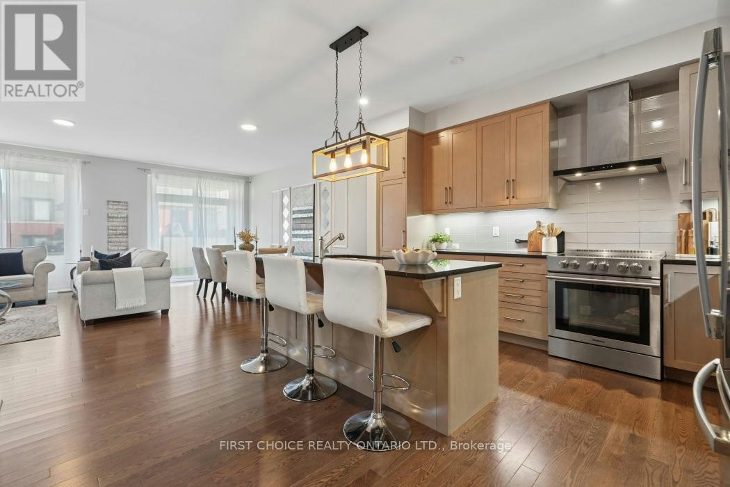 74 Michael Stoqua Street, Ottawa, ON, K1K 5A2 - 6