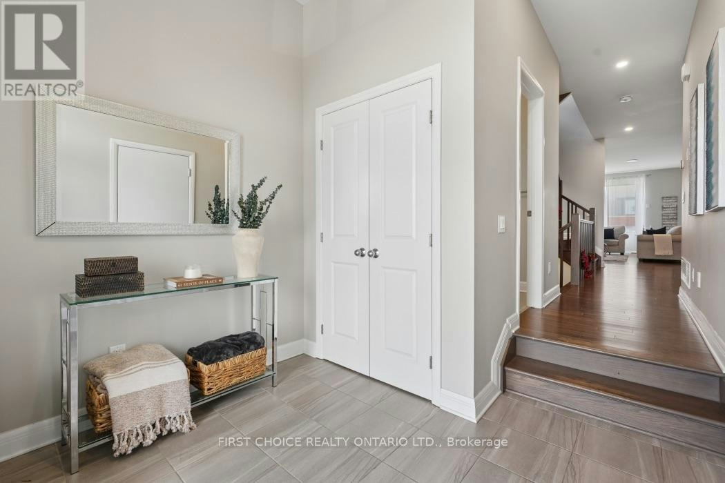 74 Michael Stoqua Street, Ottawa, ON, K1K 5A2 - 3