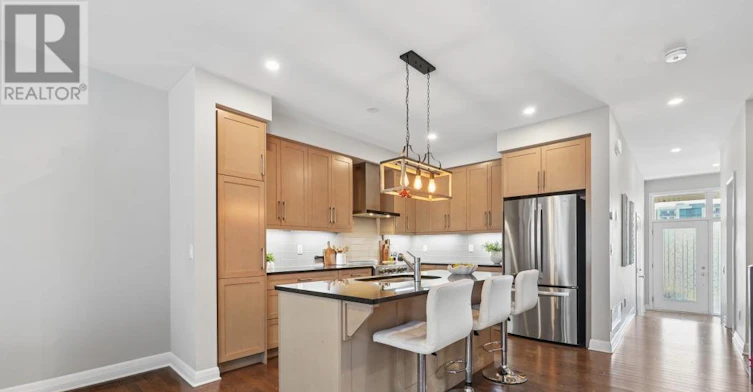 74 Michael Stoqua Street, Ottawa, ON, K1K 5A2 - 7