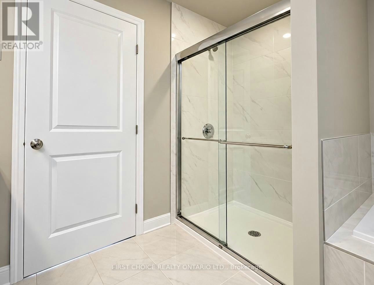 74 Michael Stoqua Street, Ottawa, ON, K1K 5A2 - 31