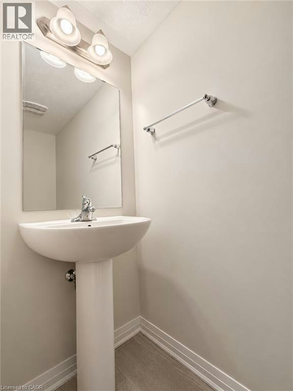 96 Progress Crescent, Kitchener, ON, N2R 0R7 - 7