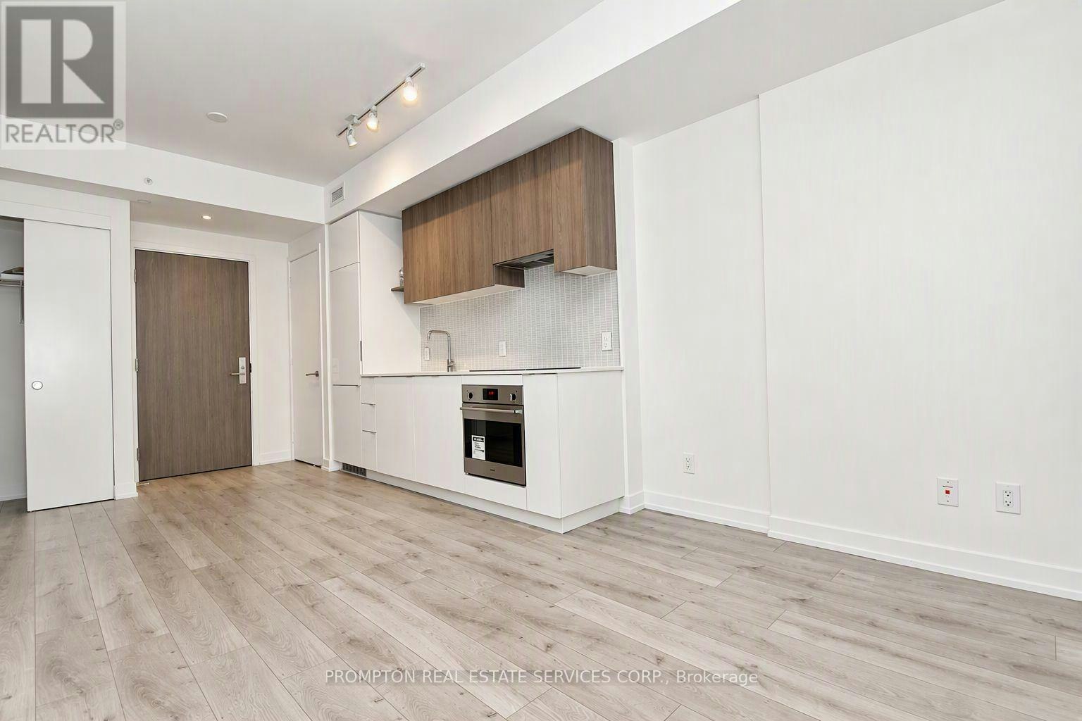 627-161 Roehampton Avenue, Toronto, ON, M4P 0C8 - 2