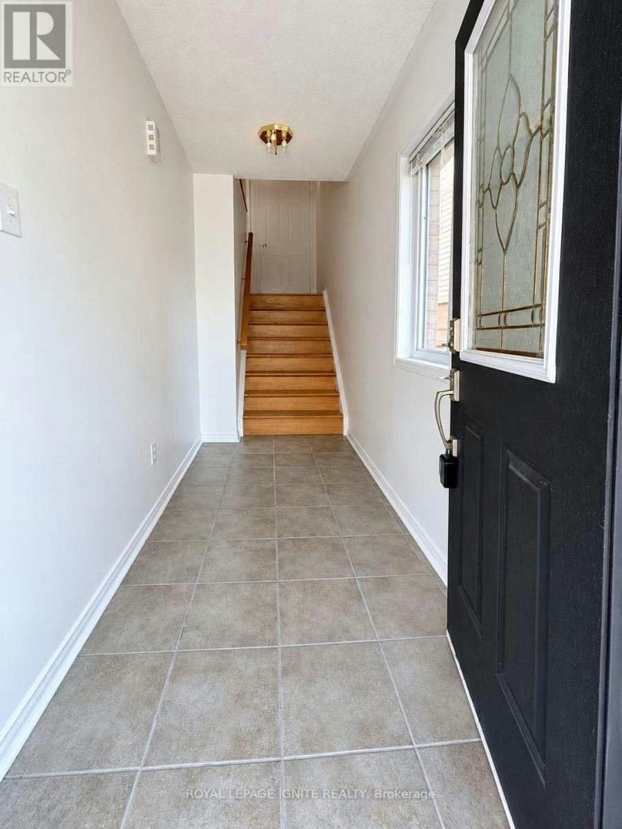 15 Mcgonigal Lane, Ajax, ON, L1T 4H1 - 4