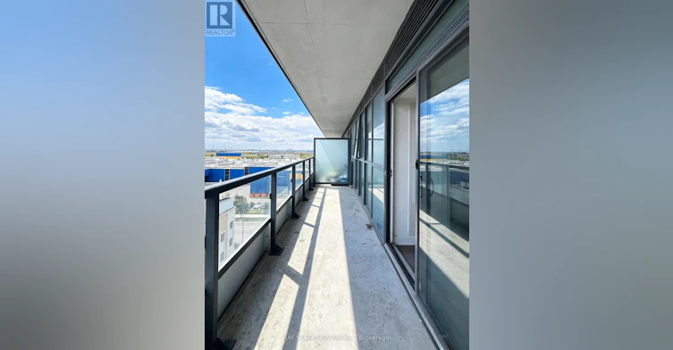710-10 Honeycrisp Crescent, Vaughan, ON, L4K 0M8 - 16