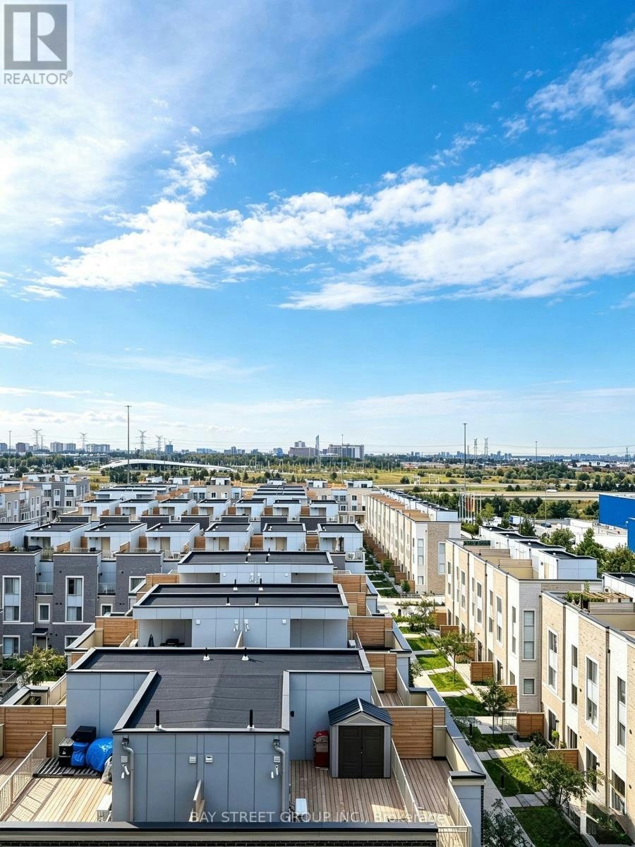 710-10 Honeycrisp Crescent, Vaughan, ON, L4K 0M8 - 17