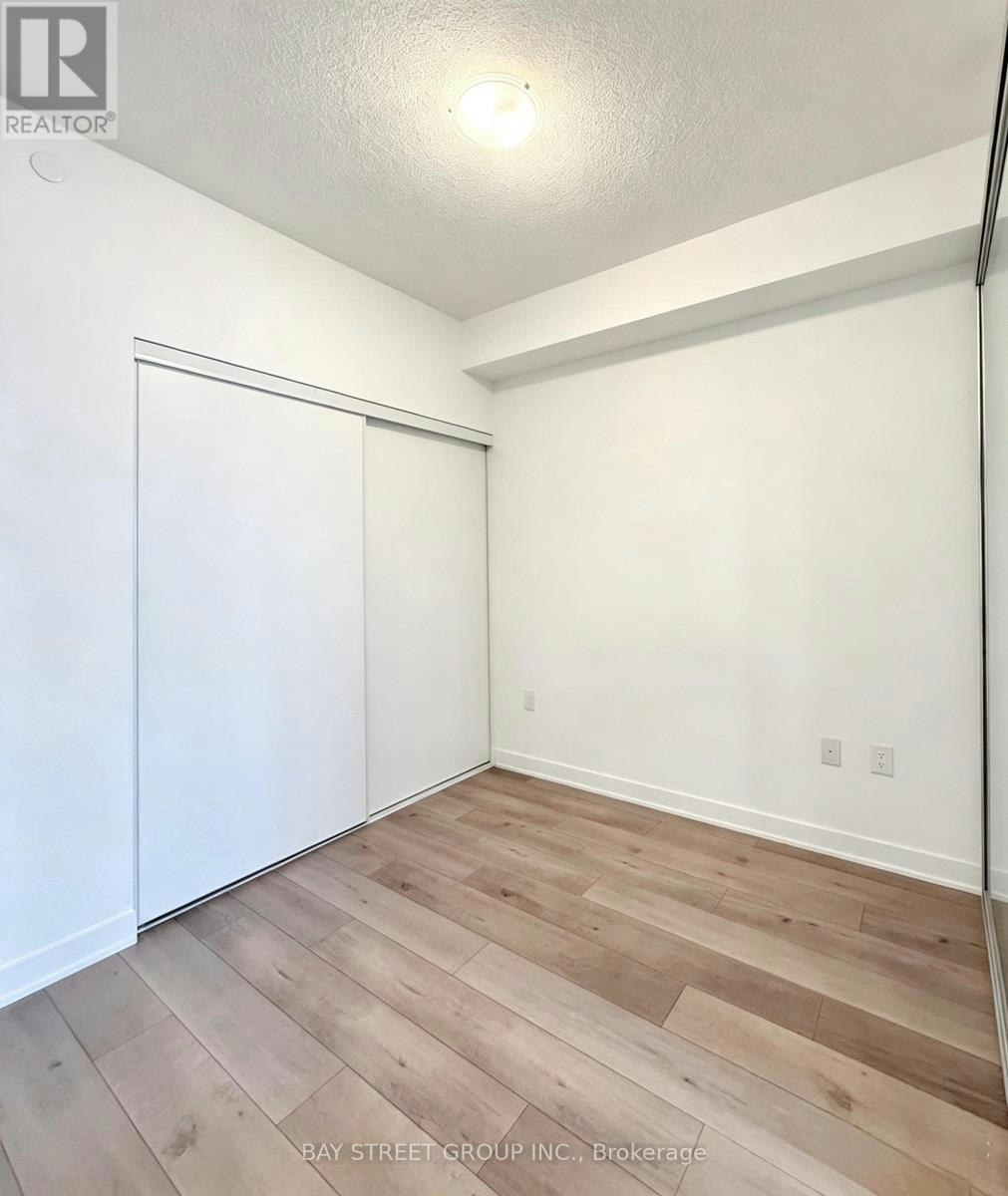 710-10 Honeycrisp Crescent, Vaughan, ON, L4K 0M8 - 5