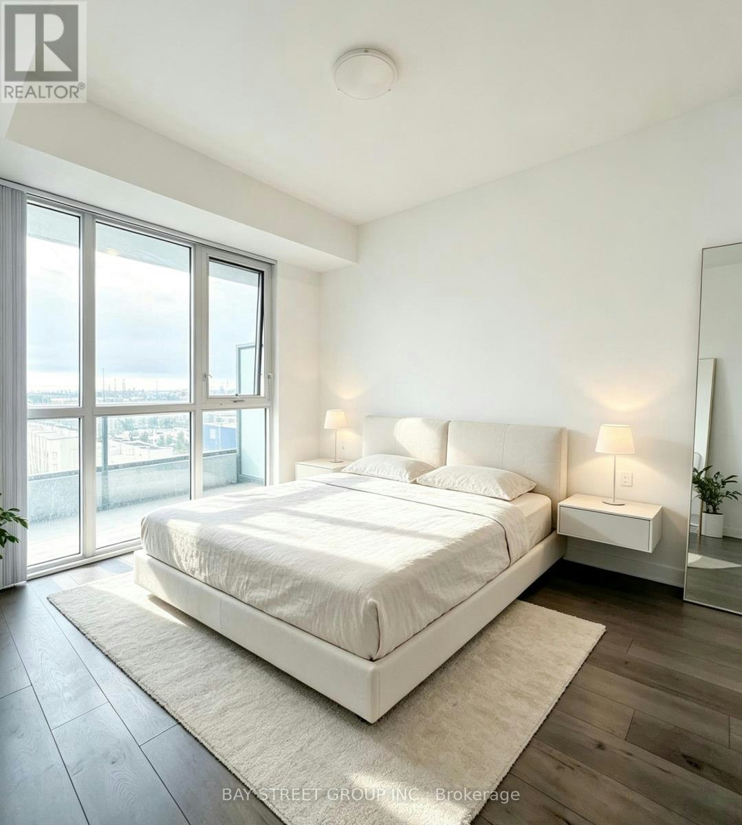 710-10 Honeycrisp Crescent, Vaughan, ON, L4K 0M8 - 13