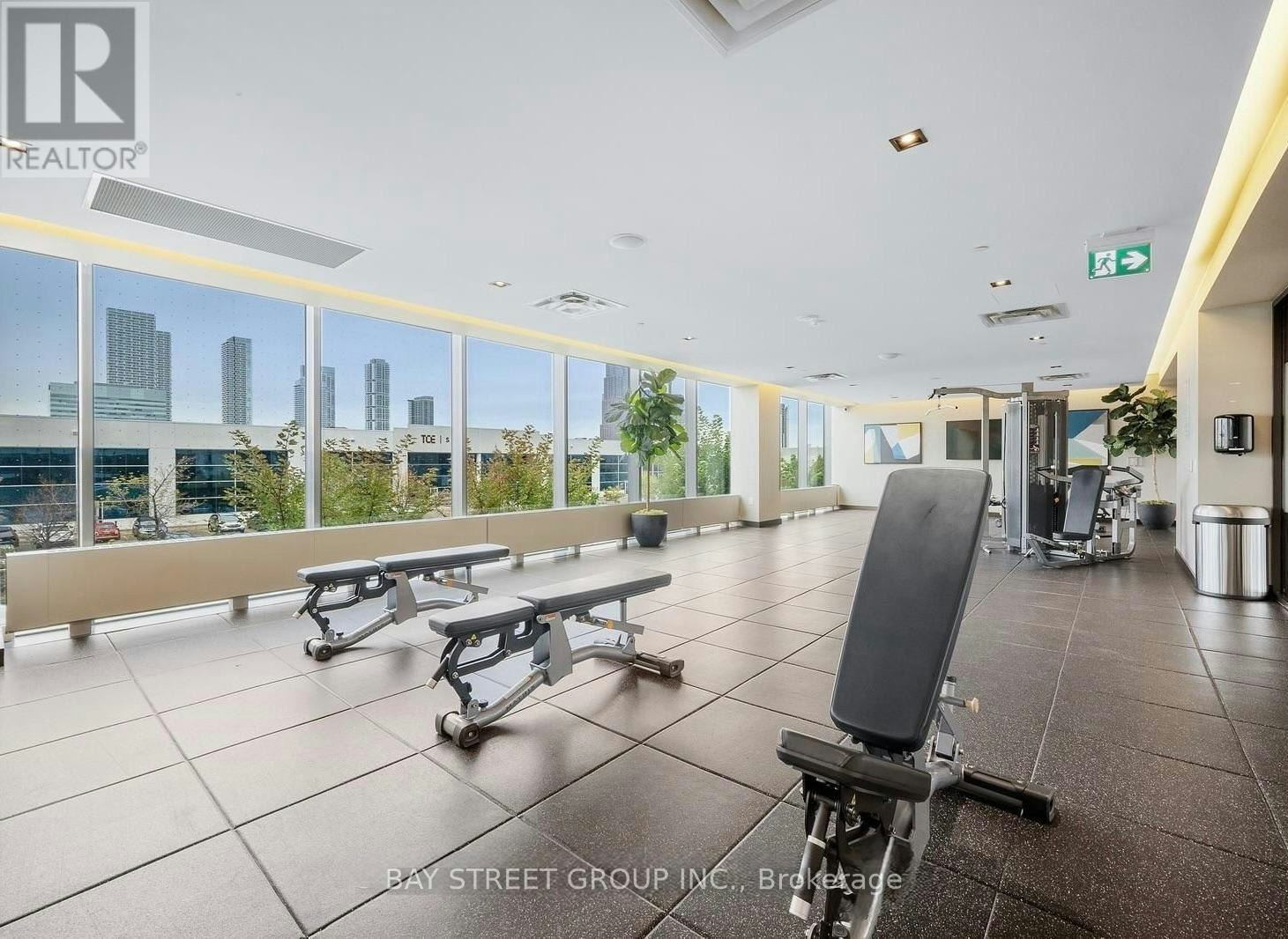 710-10 Honeycrisp Crescent, Vaughan, ON, L4K 0M8 - 21