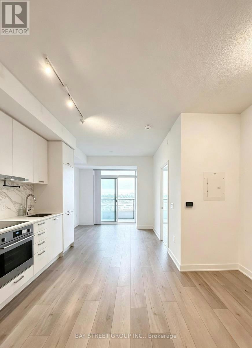 710-10 Honeycrisp Crescent, Vaughan, ON, L4K 0M8 - 12