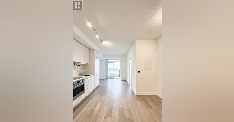 710-10 Honeycrisp Crescent, Vaughan, ON, L4K 0M8 - 12