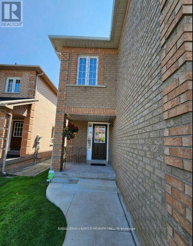6256 Avonhurst Drive N, Mississauga, ON, L5N 7V2 - 3