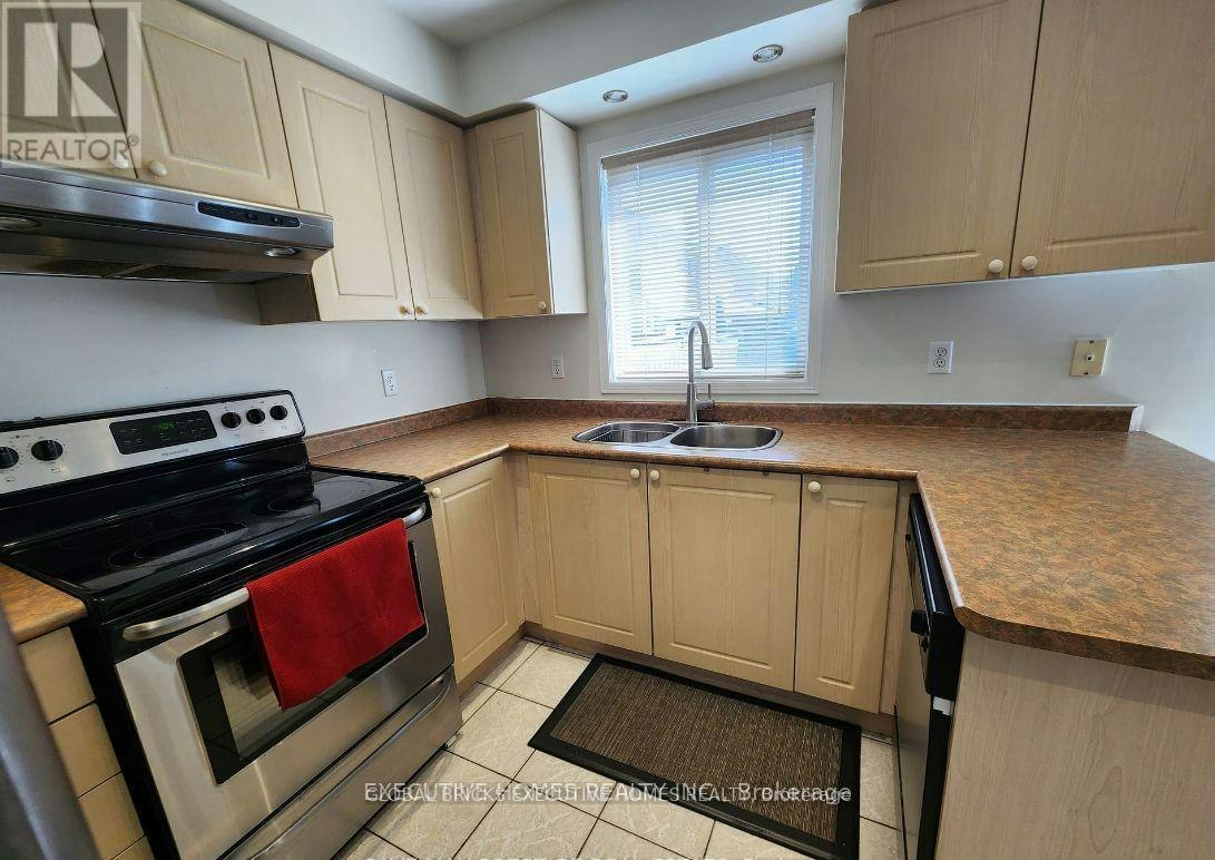 6256 Avonhurst Drive N, Mississauga, ON, L5N 7V2 - 11