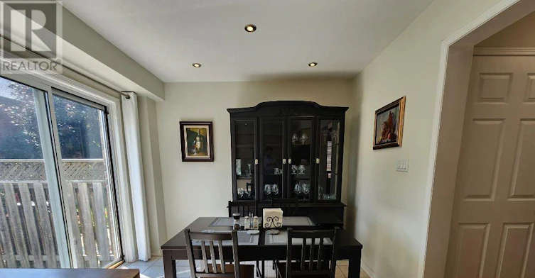 6256 Avonhurst Drive N, Mississauga, ON, L5N 7V2 - 10