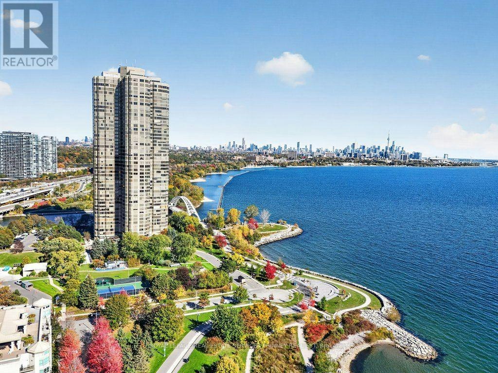 2210-1 Palace Pier Court, Toronto, ON, M8V 3W9