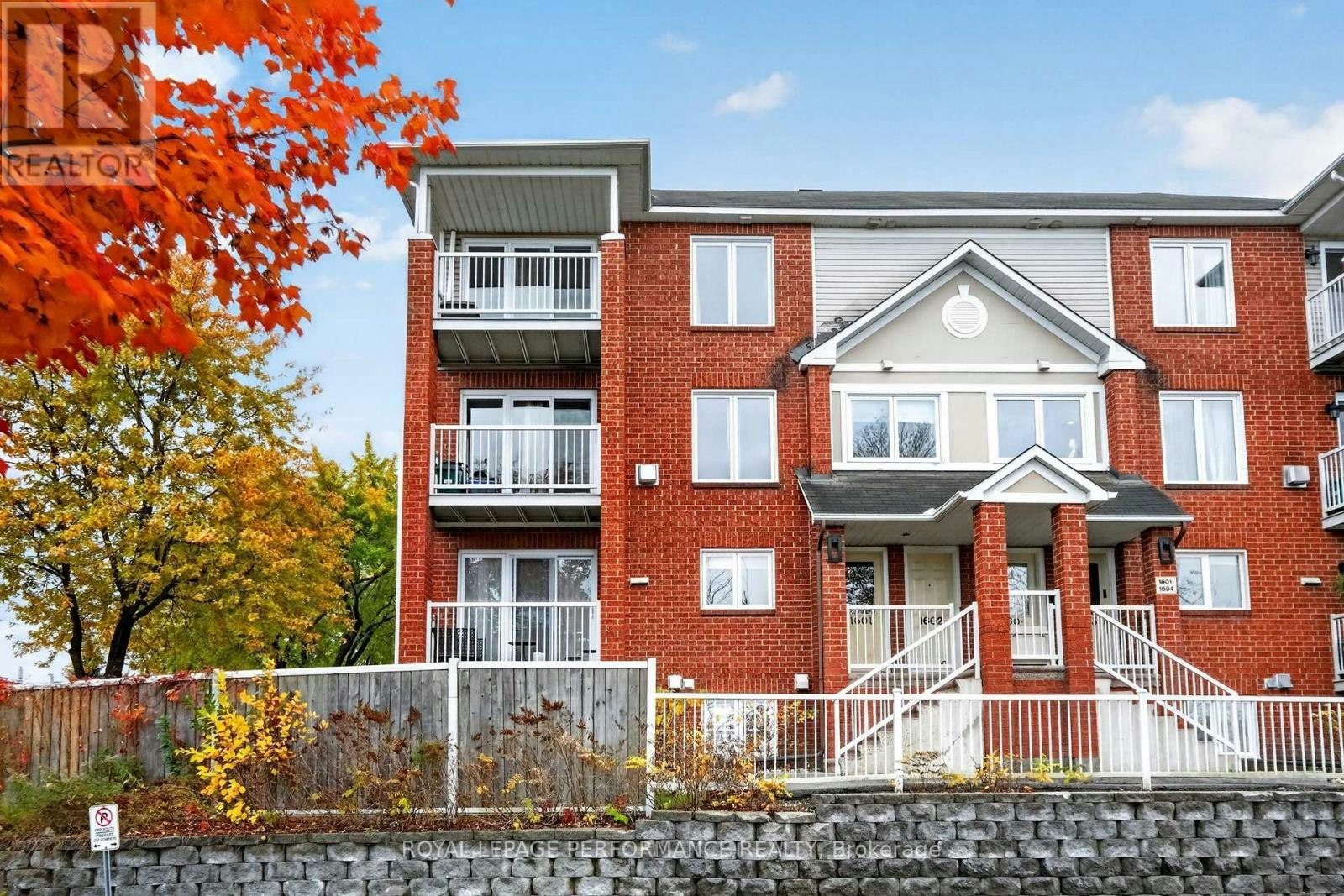 1602 Locksley Lane, Ottawa, ON, K1J 1B6