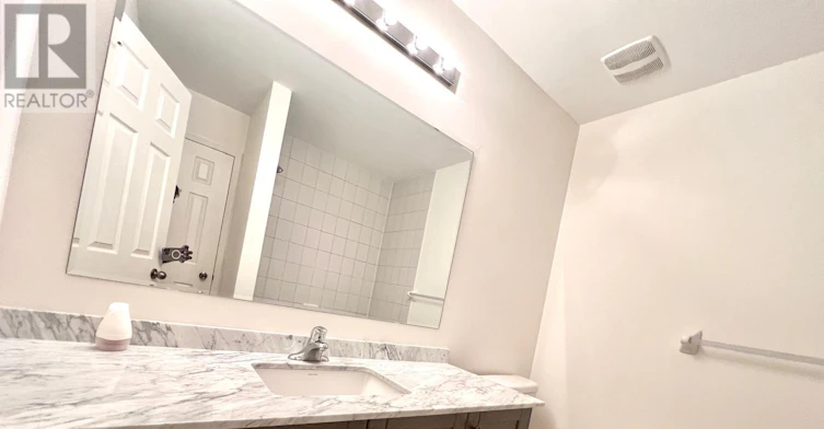33 Ainsbury Avenue, Ajax, ON, L1Z 0S7 - 33