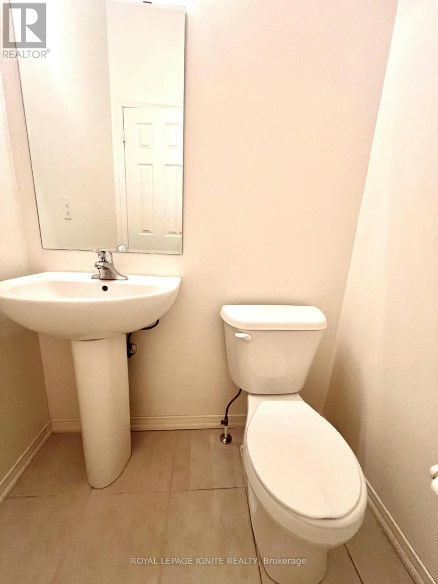 33 Ainsbury Avenue, Ajax, ON, L1Z 0S7 - 34