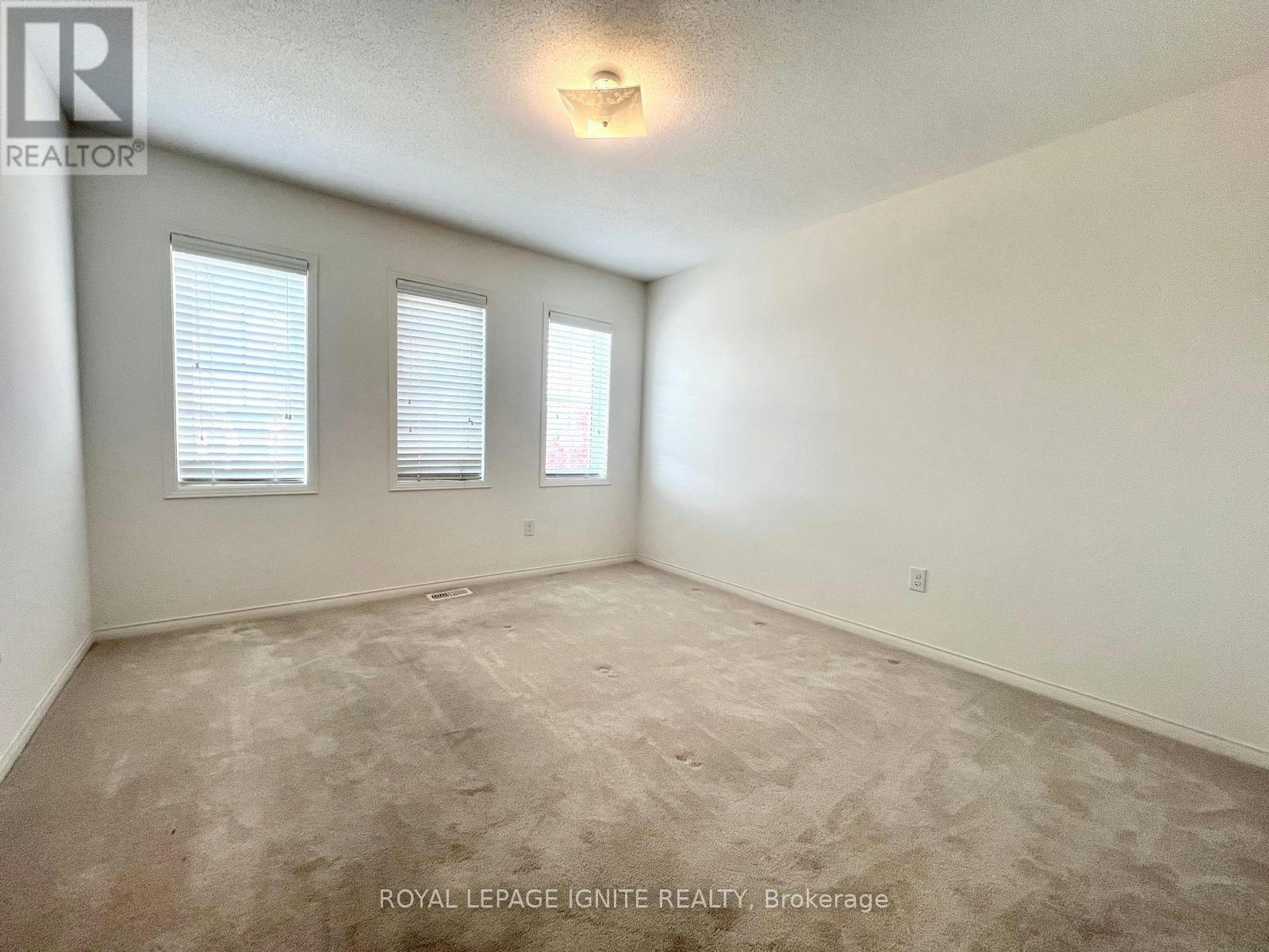 33 Ainsbury Avenue, Ajax, ON, L1Z 0S7 - 27
