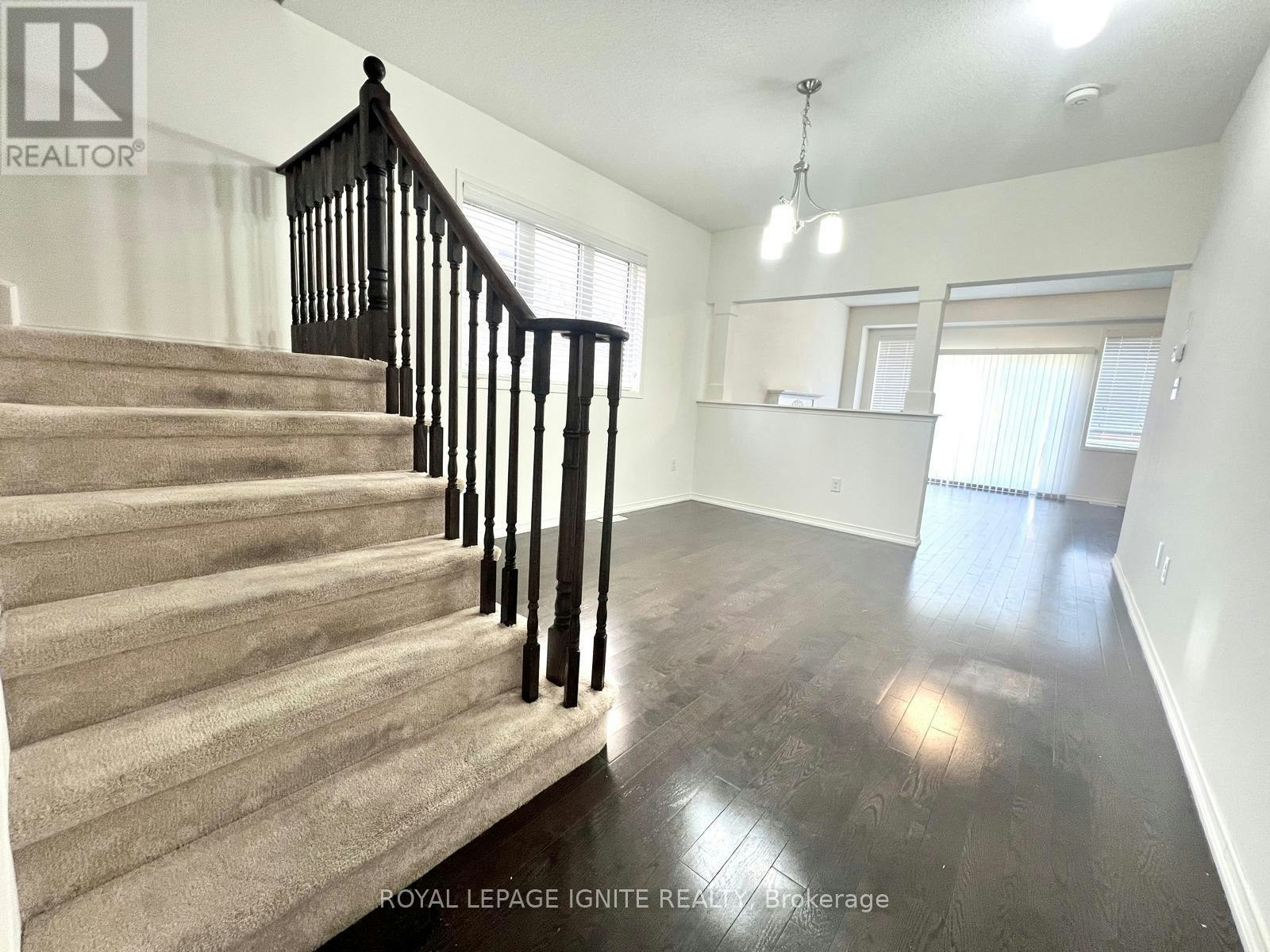33 Ainsbury Avenue, Ajax, ON, L1Z 0S7 - 5