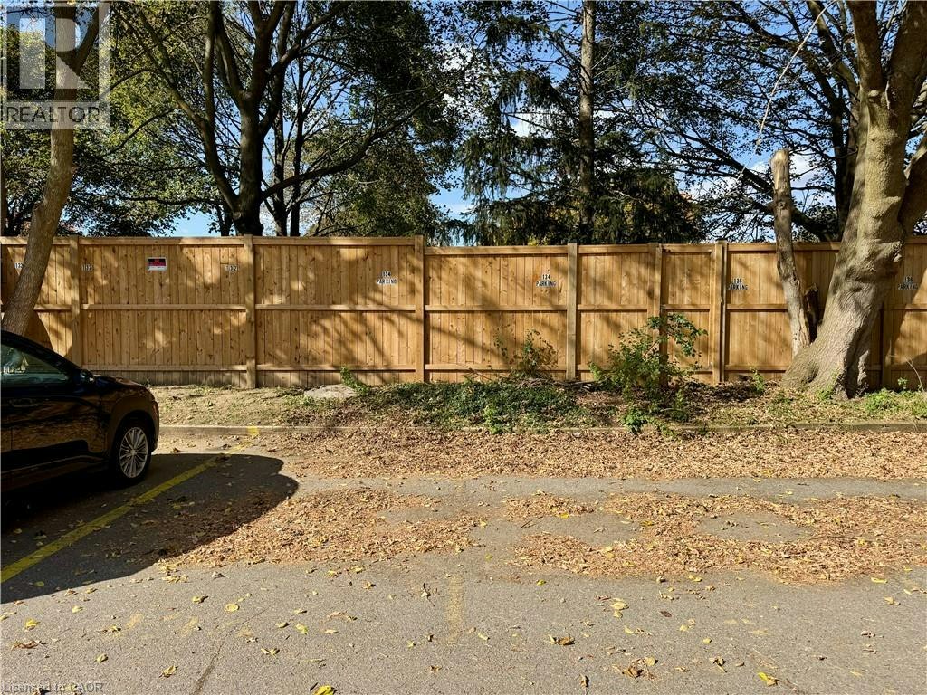 134 Jansen Avenue, Kitchener, ON, N2A 2L7 - 33