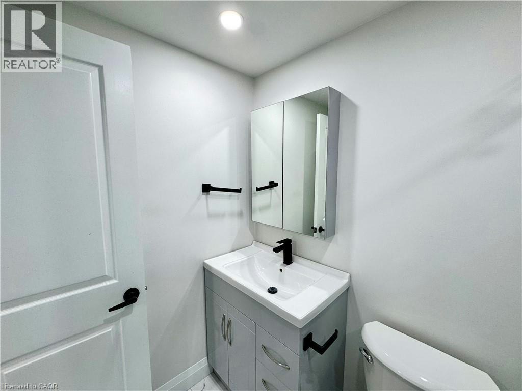 134 Jansen Avenue, Kitchener, ON, N2A 2L7 - 29