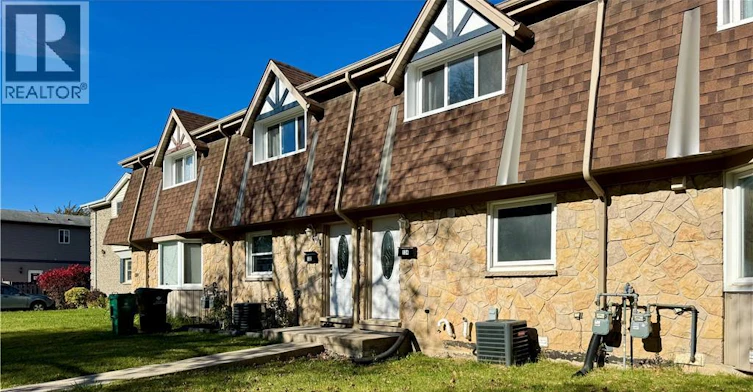 134 Jansen Avenue, Kitchener, ON, N2A 2L7