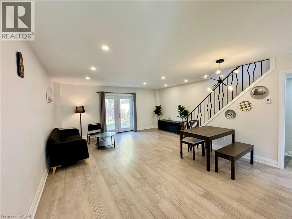 134 Jansen Avenue, Kitchener, ON, N2A 2L7 - 25