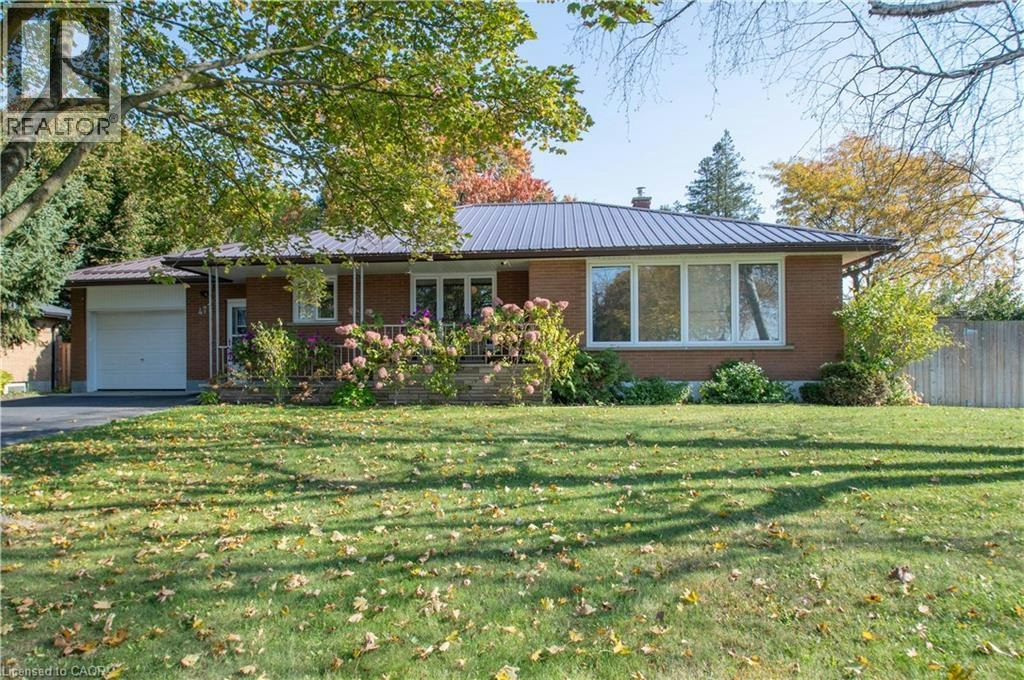 477 Delcrest Avenue, Norfolk County, ON, N4B 2T6