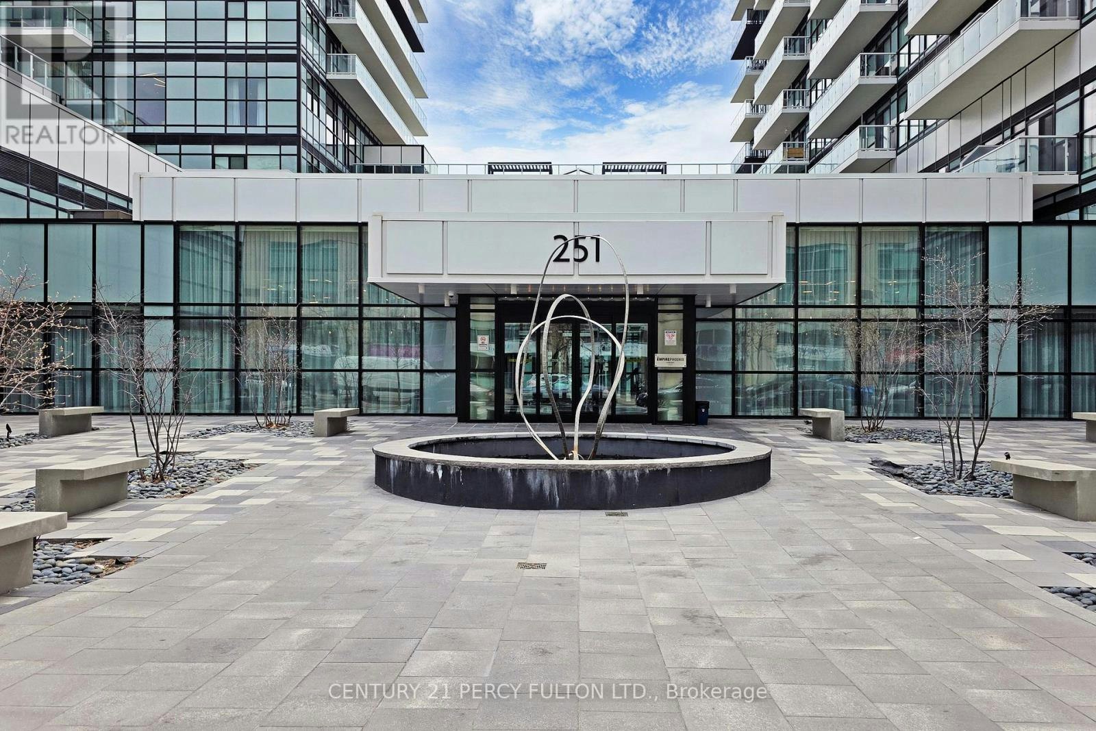313-251 Manitoba Street, Toronto, ON, M8Y 4G9 - 3