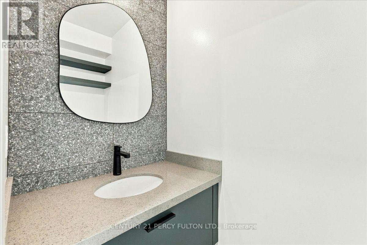 3-113 Hatherley Road, Toronto, ON, M6E 1W4 - 17