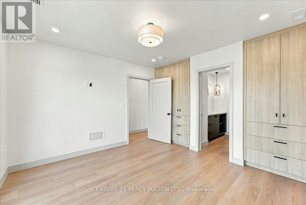 3-113 Hatherley Road, Toronto, ON, M6E 1W4 - 18
