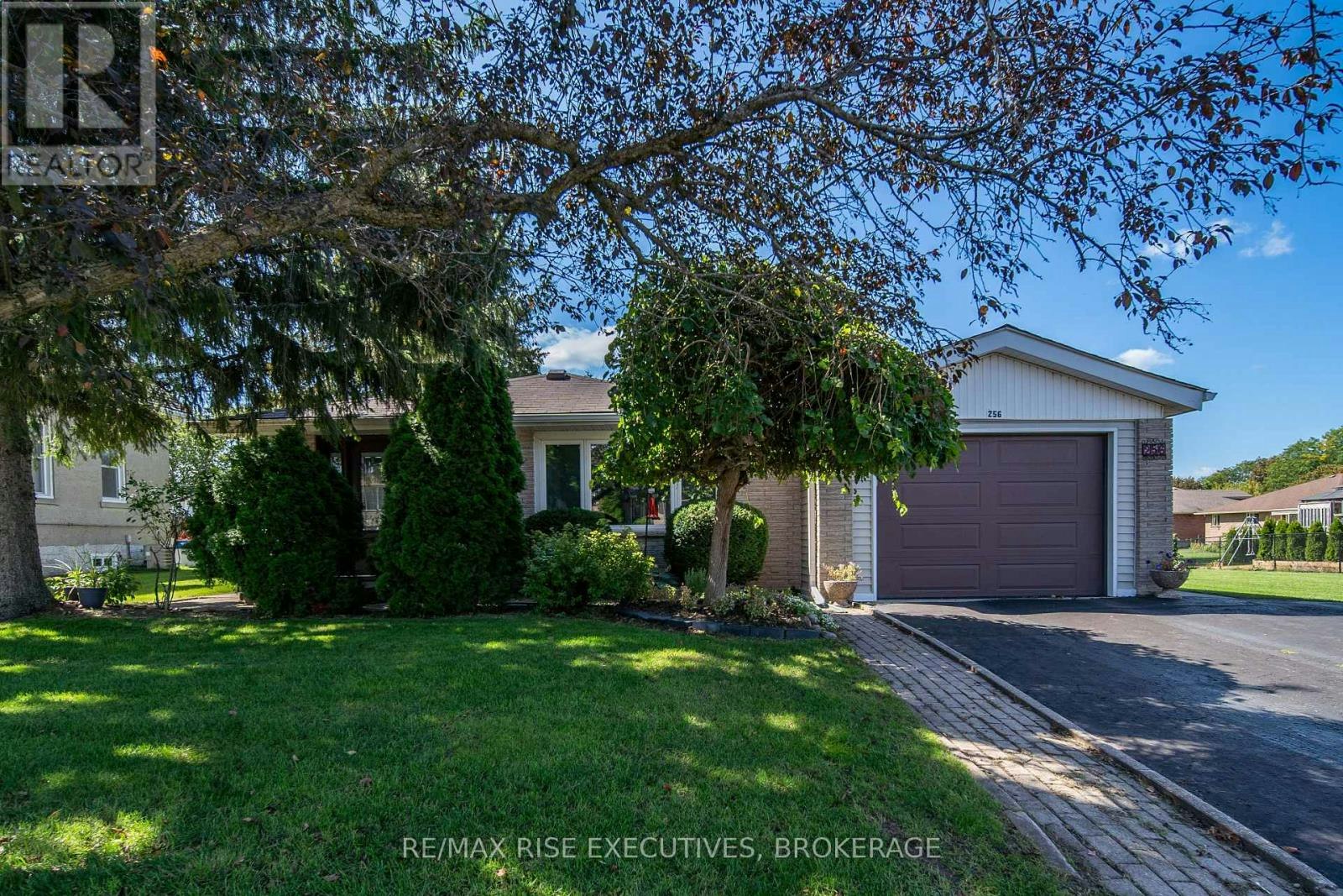256 Palmer Road, Belleville, ON, K8N 4Z2