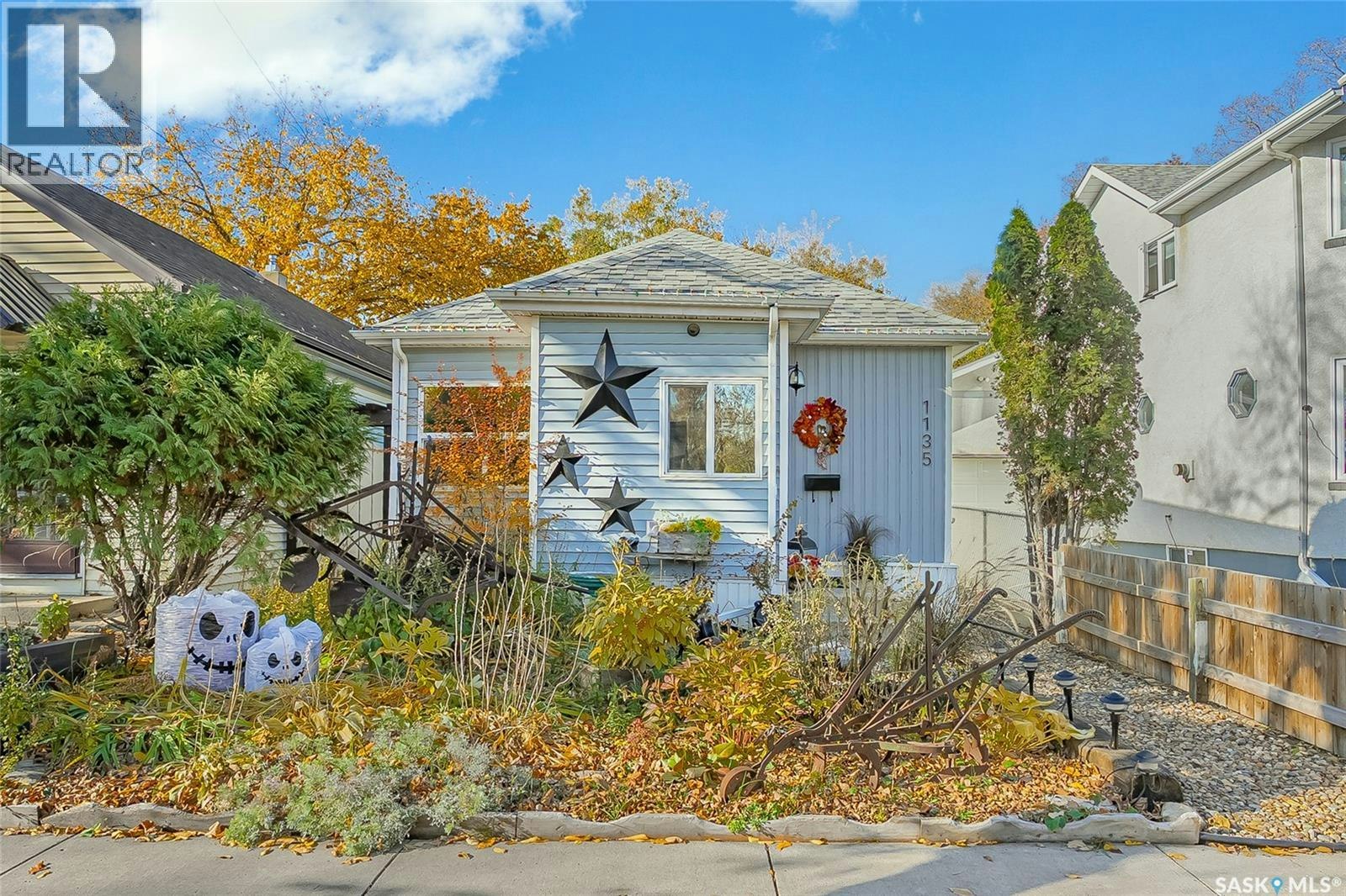 1135 K Avenue S, Saskatoon, SK, S7M 2G4