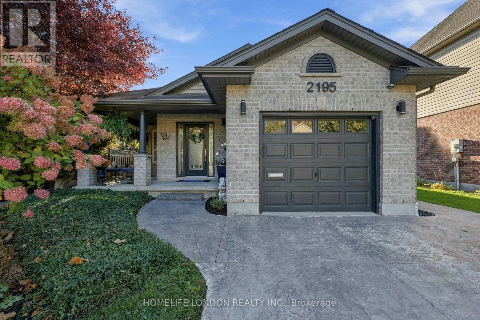 2195 Thornicroft Crescent E, London, ON, N6P 1T7