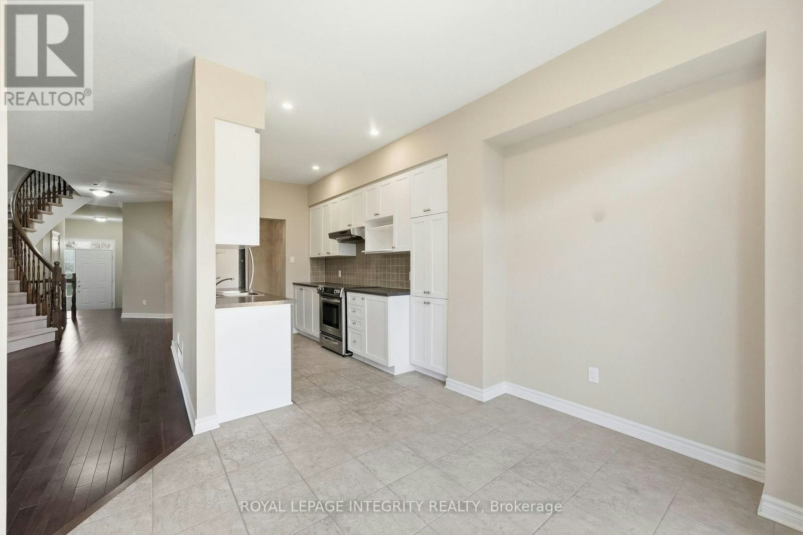 222 Maxwell Bridge Road, Ottawa, ON, K2W 0B7 - 11