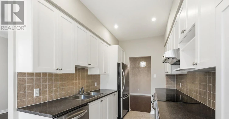 222 Maxwell Bridge Road, Ottawa, ON, K2W 0B7 - 10