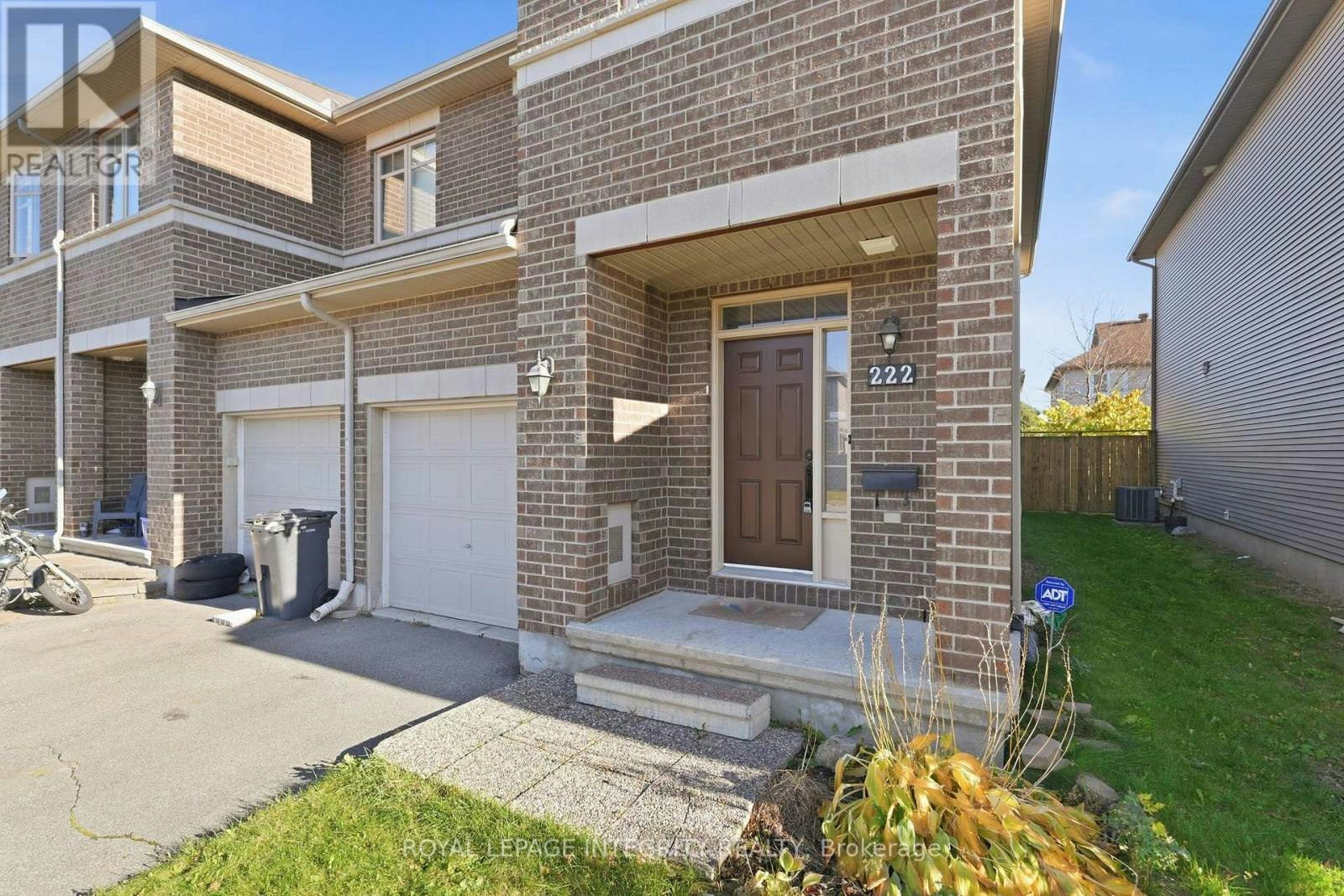 222 Maxwell Bridge Road, Ottawa, ON, K2W 0B7 - 4