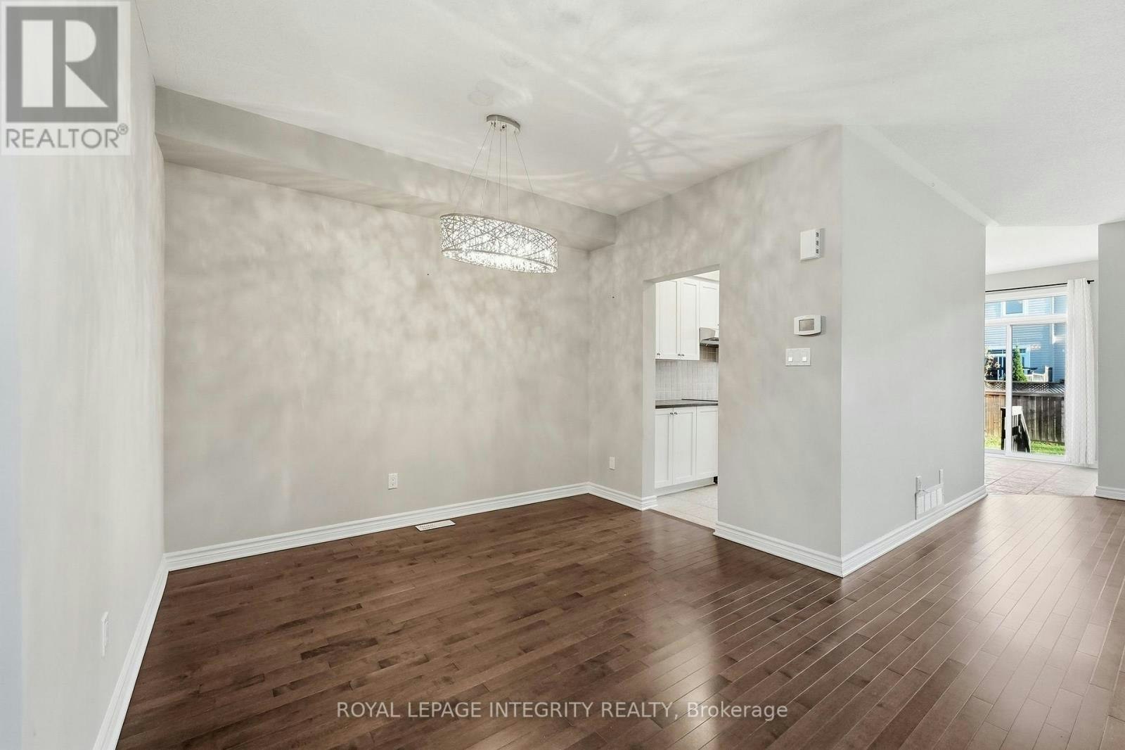 222 Maxwell Bridge Road, Ottawa, ON, K2W 0B7 - 6