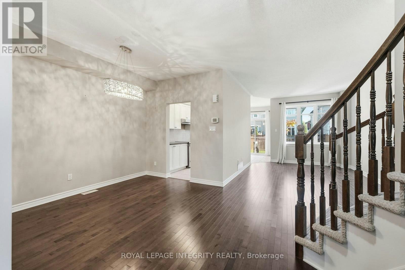 222 Maxwell Bridge Road, Ottawa, ON, K2W 0B7 - 5