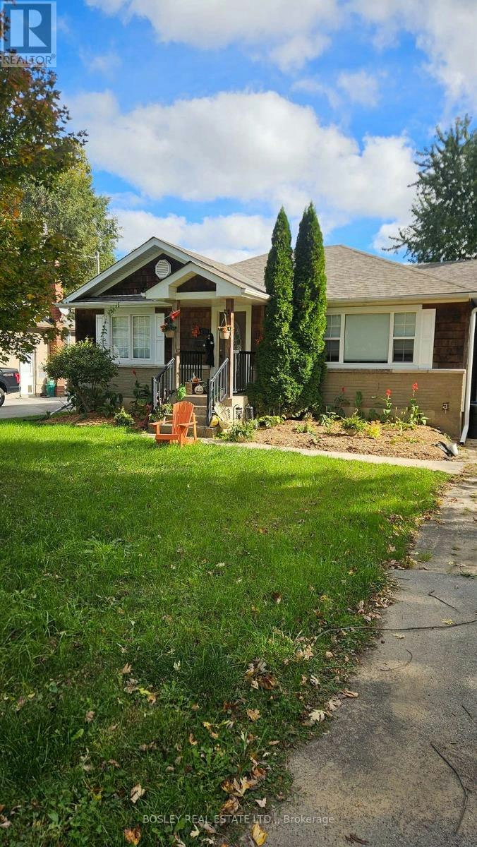 8 Pearce Avenue, St. Catharines, ON, L2M 2L8 - 2