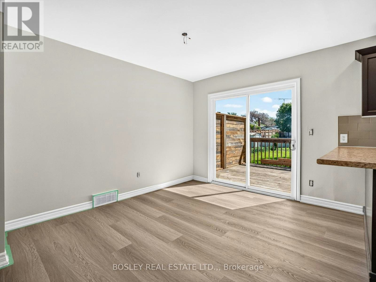 8 Pearce Avenue, St. Catharines, ON, L2M 2L8 - 14
