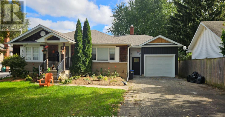 8 Pearce Avenue, St. Catharines, ON, L2M 2L8