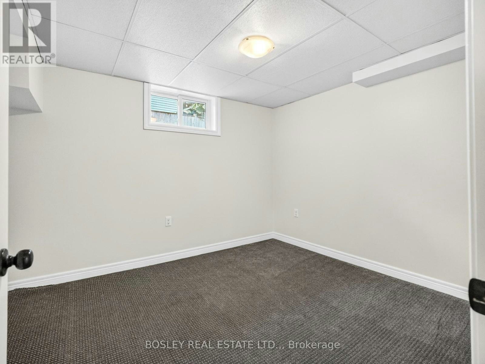 8 Pearce Avenue, St. Catharines, ON, L2M 2L8 - 24